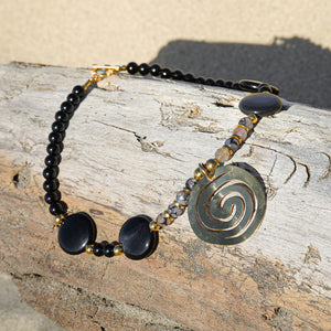 Necklace with onix and agathe stones Spiral Charm