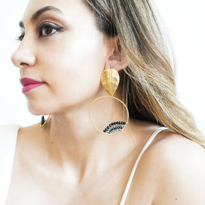 Earrings Leaf with handmade knittled stones blue and black